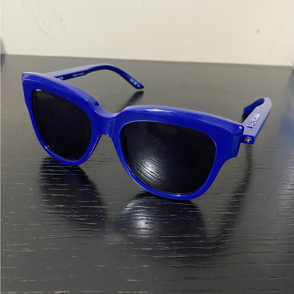 Balenciaga shades - Picture 3 of 4